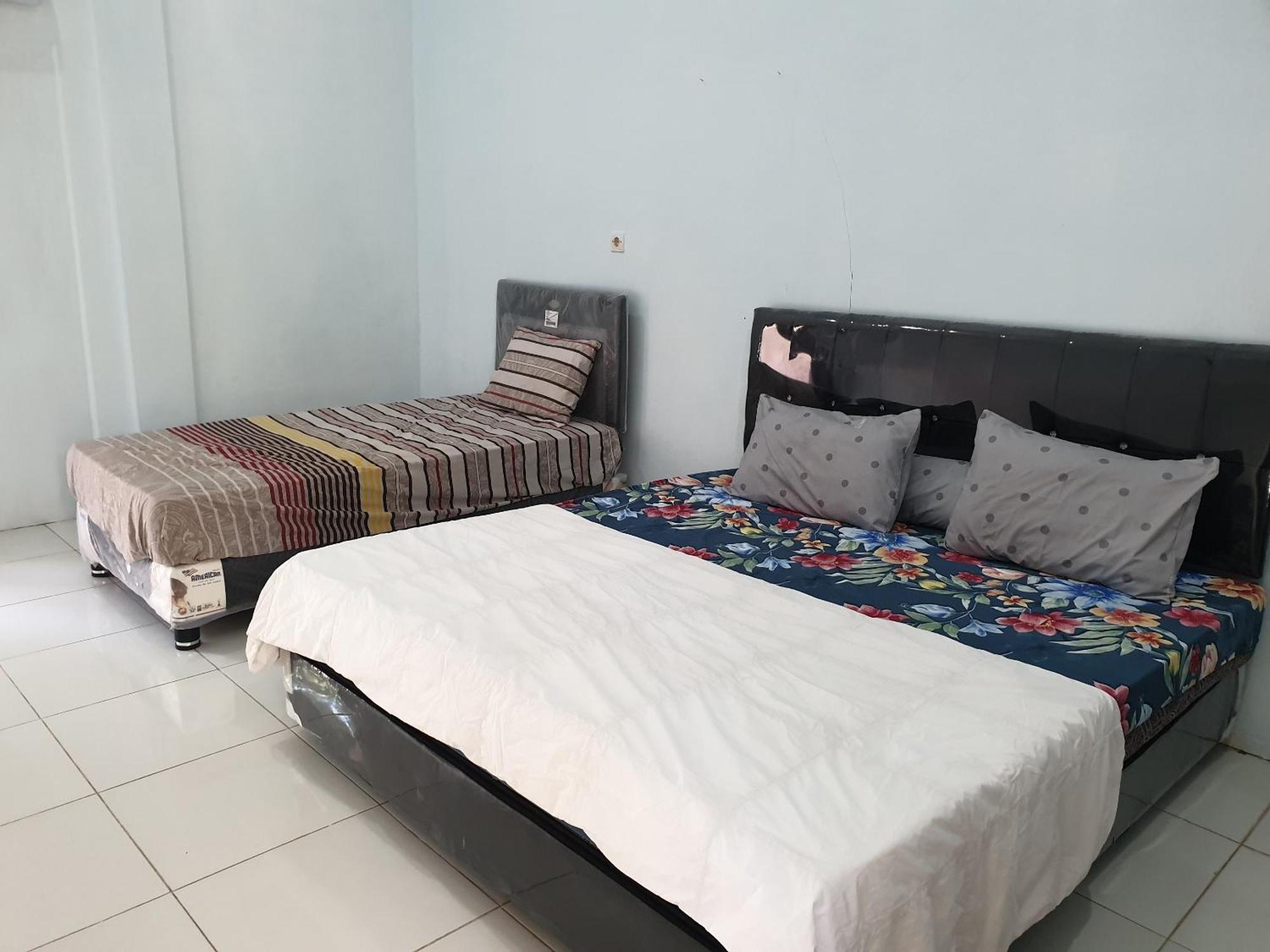 Capital O 92612 Penginapan D'Alas Purwo & Beachnearpadang Savana Sadengan バニュワンギ エクステリア 写真